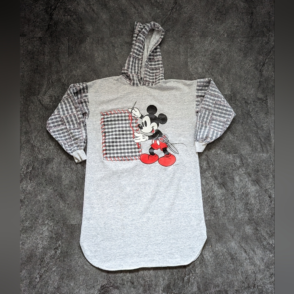 Vintage Disney Mickey Unlimited hoodie nighty lounge wear sweater medium